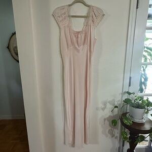 Lady Edso 1940’s Pale Pink Gown With Softest lace &  tule Size 40 Pure Elegance